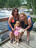 Grandma,Mandy&Lydia_SaubleBeach